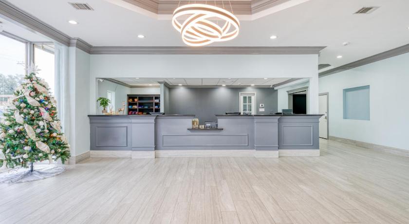 Hotel Elev8