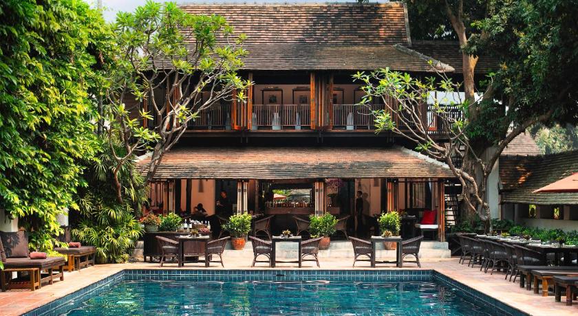 Swimming pool Tamarind Village Hotel (SHA Extra Plus)