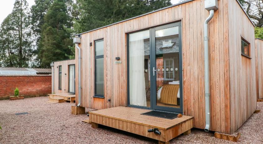 Lakeside Village Lodges & The Potting Shed