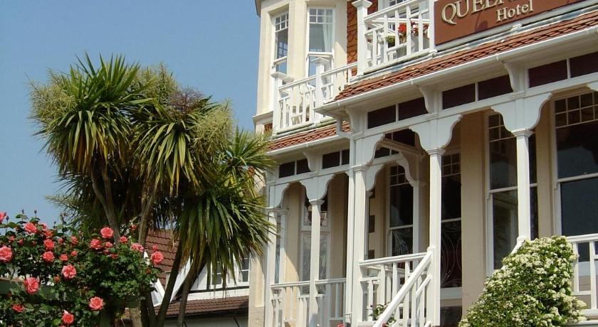 Queenswood Hotel