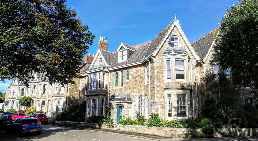 Treventon Guest House