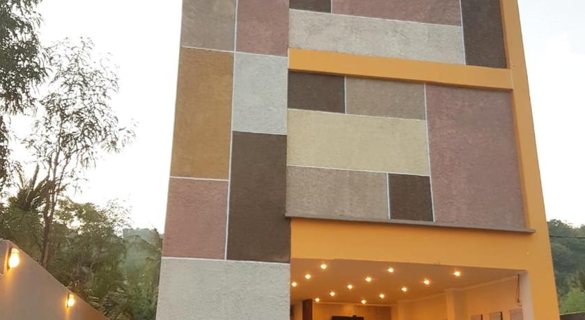 Grand Kutaa Hotel