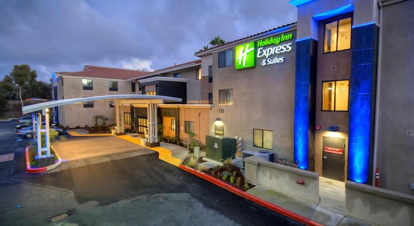 Holiday Inn Express Hotel & Suites Carlsbad Beach By IHG