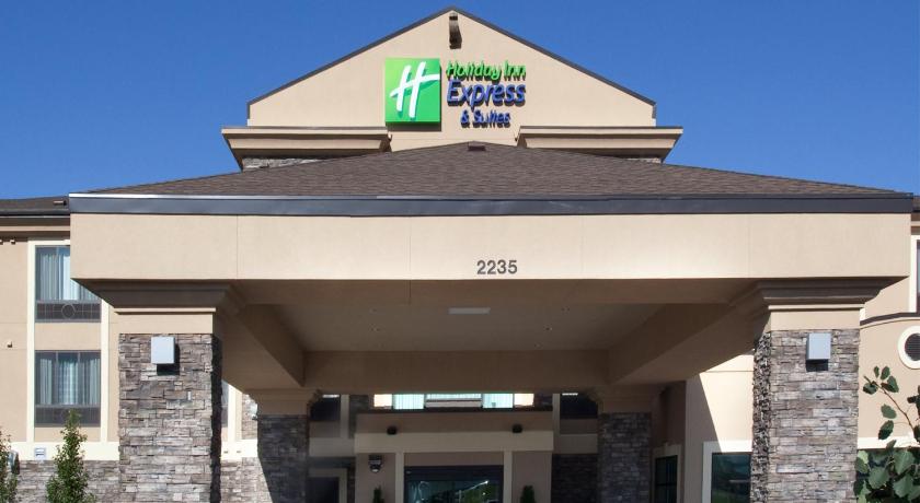 Holiday Inn Express & Suites Logan By IHG