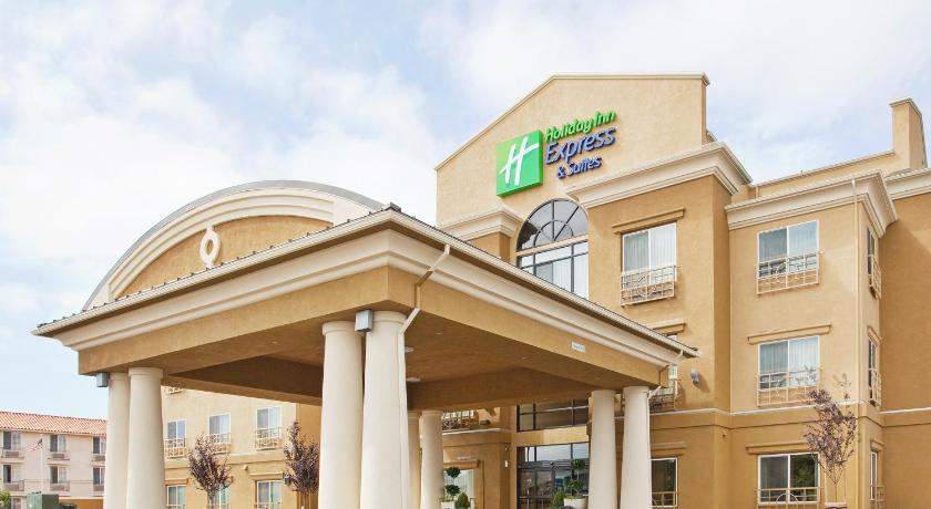 Holiday Inn Express Salinas By IHG