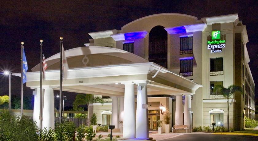 Holiday Inn Express Hotel & Suites Tampa-USF-Busch Gardens By IHG