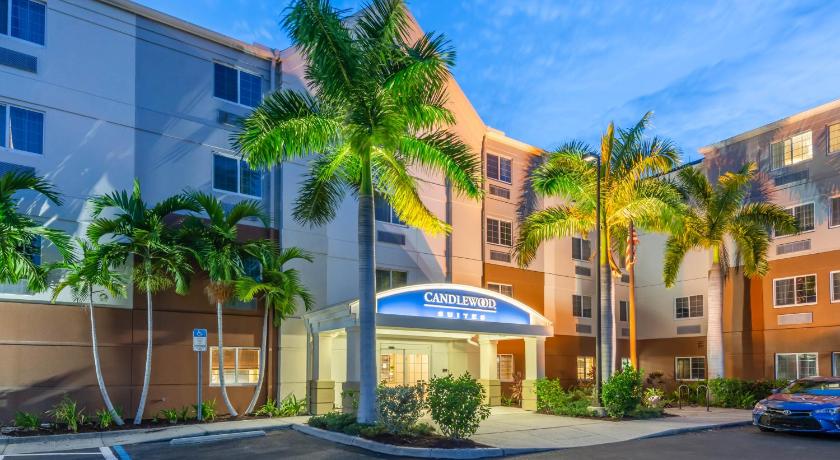 Candlewood Suites Fort Myers/Sanibel Gateway By IHG