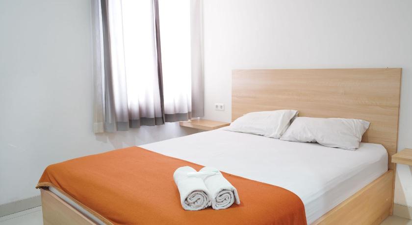 UROOMS Tanah Abang