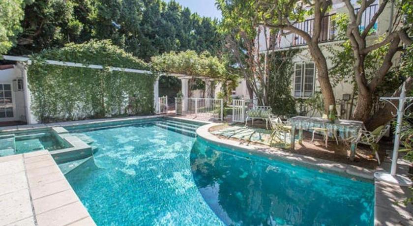 Beverly Hills Celebrity Home