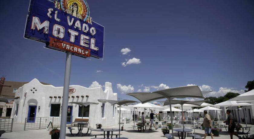 El Vado Motel
