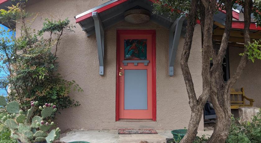 El Nopal Casita-Close to Sul Ross State University