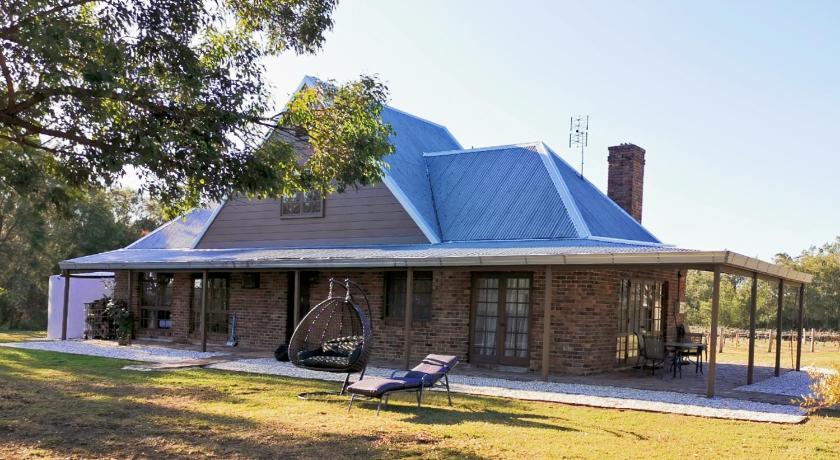 Hunter Habit Cottages