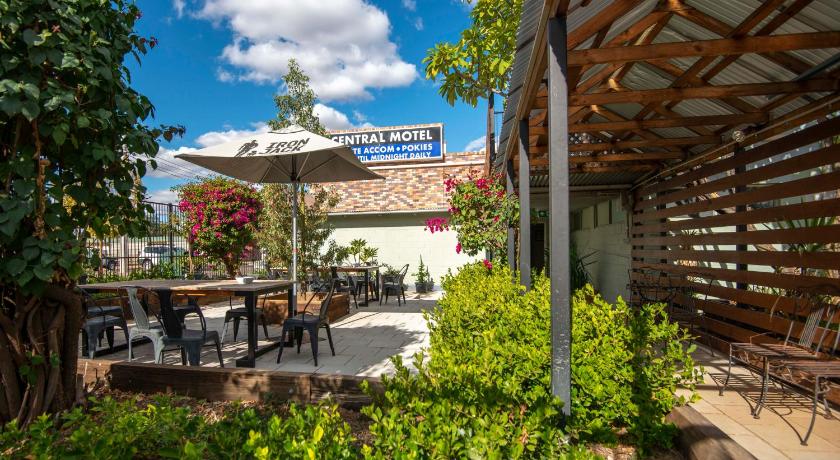 Longreach Most Central Motel