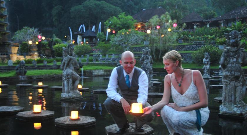 Tirta Ayu Hotel and Restaurant