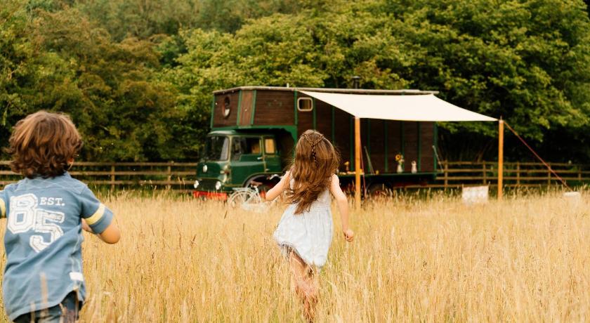 Abbeyfield Horsebox Glamping