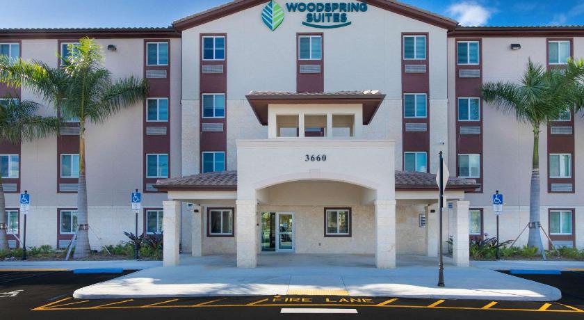 WoodSpring Suites Miramar