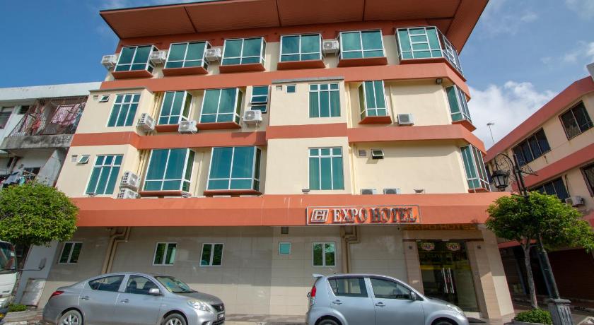 Expo Hotel