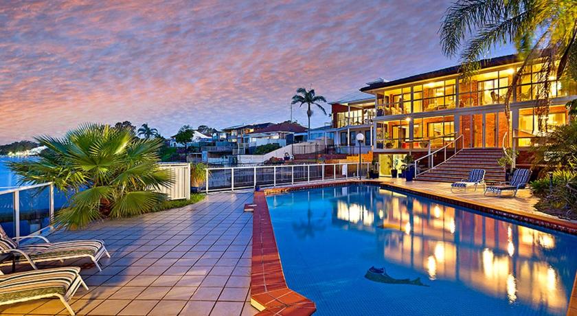 Toukley Waterfront House
