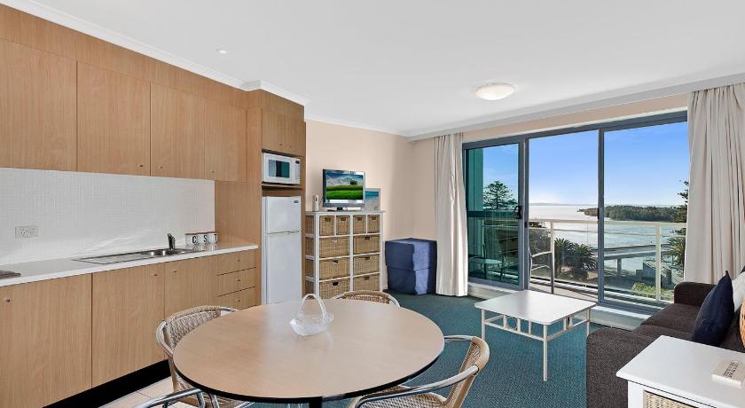 Waterfront Apartment 521