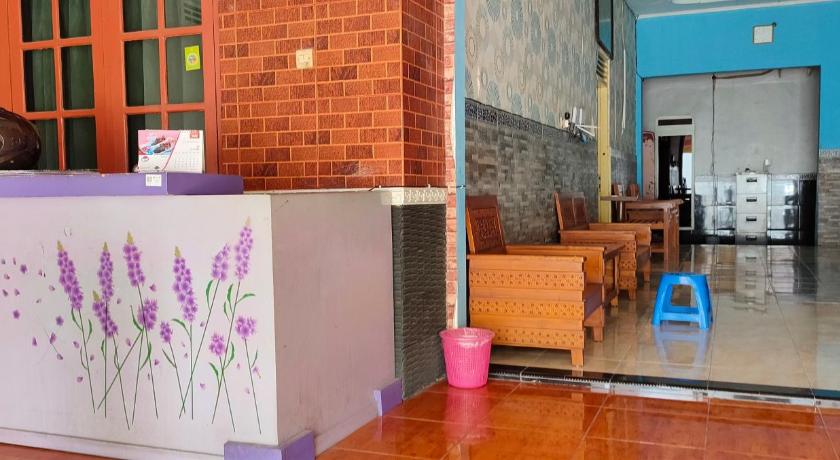 Hotel Keluarga Mekar Jaya Syariah Near UNS Solo