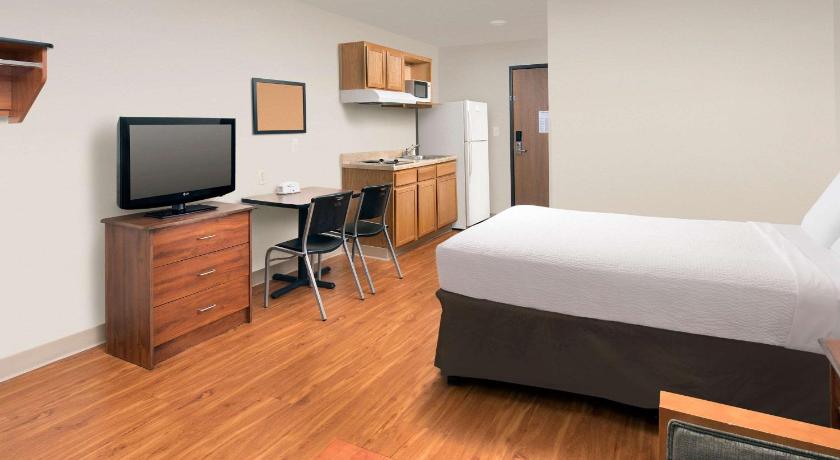 WoodSpring Suites Clarksville Ft. Campbell