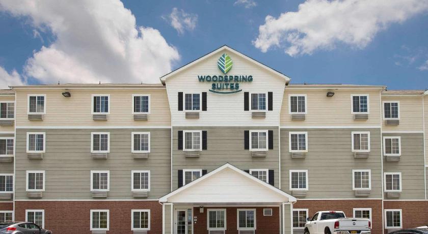 WoodSpring Suites San Antonio North Live Oak I-35
