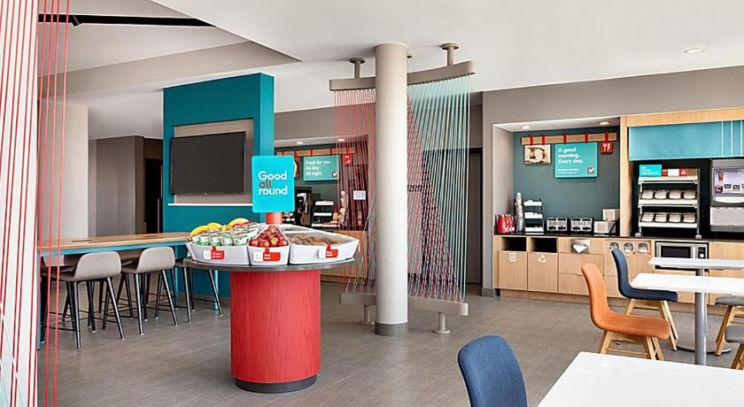 avid Hotels Detroit Warren By IHG