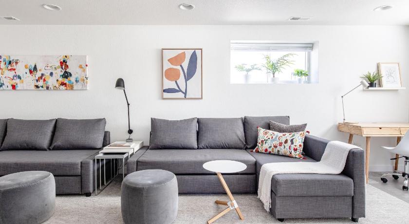 Well-Stocked, Family Friendly Home on the Westside STR-1669