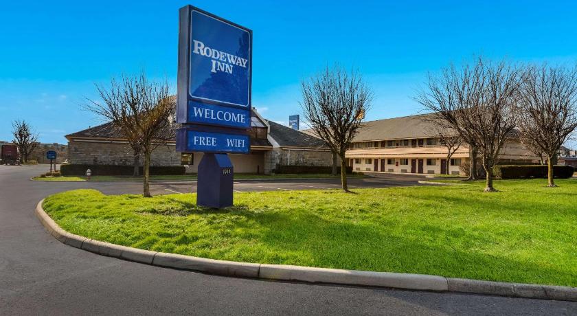 Rodeway Inn Columbus West