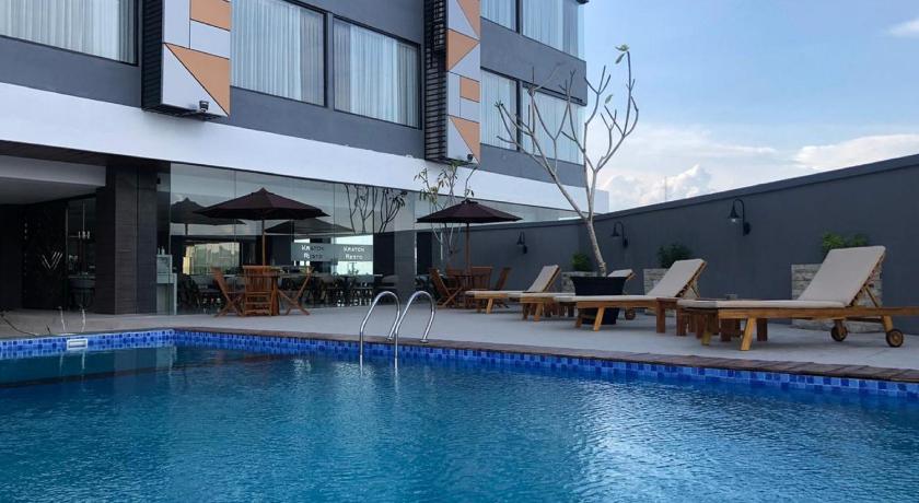 Zenith Premiere Hotel Baubau
