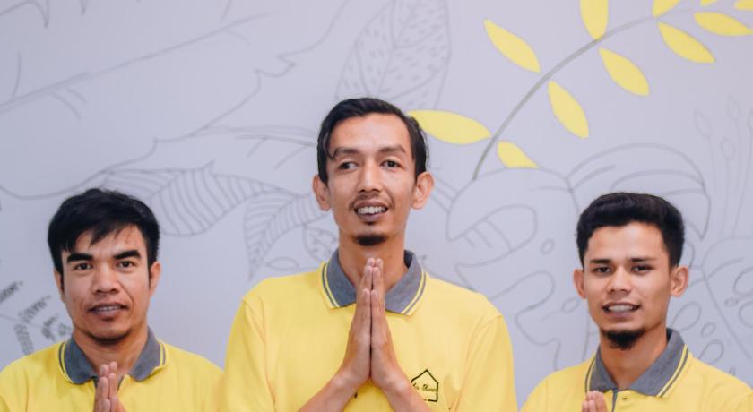 AUR KUNING HOSTEL SYARIAH Bukittinggi