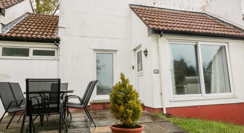 13 Manorcombe Bungalows