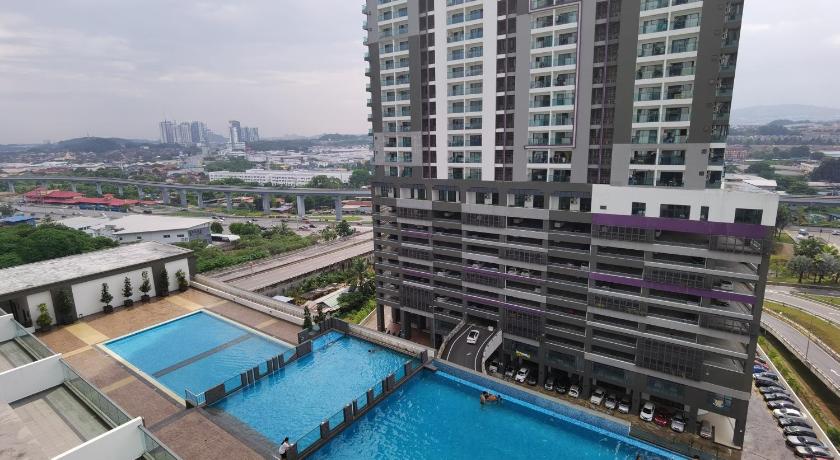 Landmark Residence 2 Service Apartment 5min to MRT 20min to KL