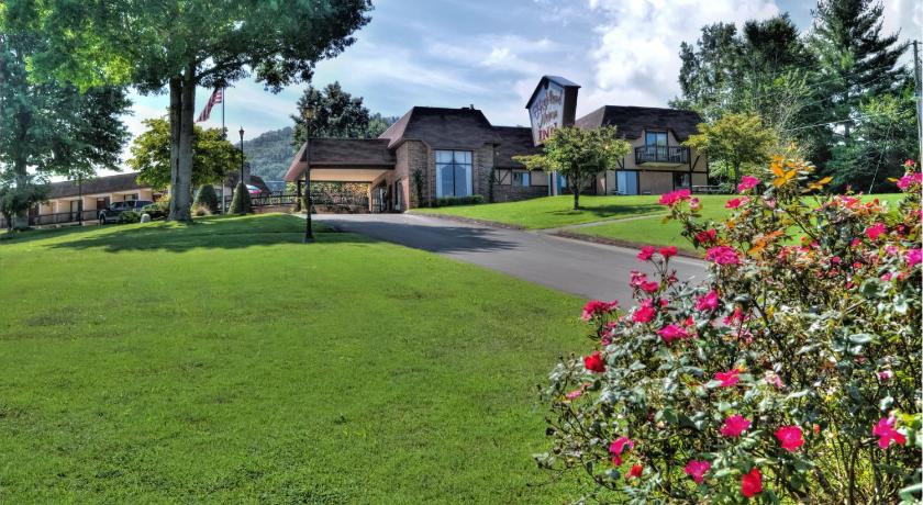 Highland Manor Inn