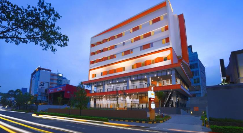 Starlet Hotel BSD City