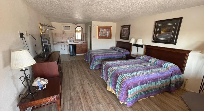 Round-Up Motel