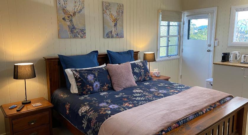 Hideaway on Hume #3