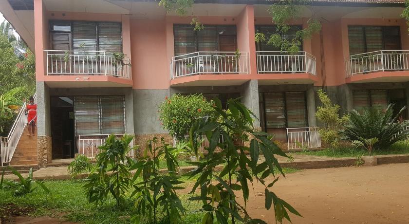 PRIMESHADE GUESTHOUSE