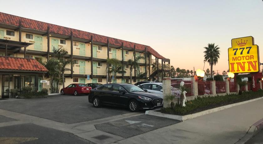 777 Motor Inn