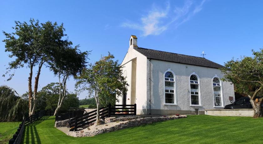 Mullarts Church -The Glendun Apartment