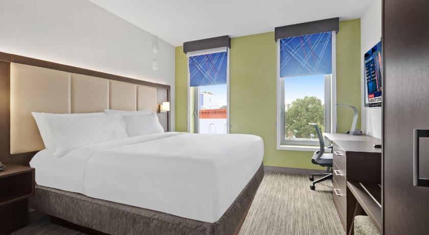 Hotel 1200