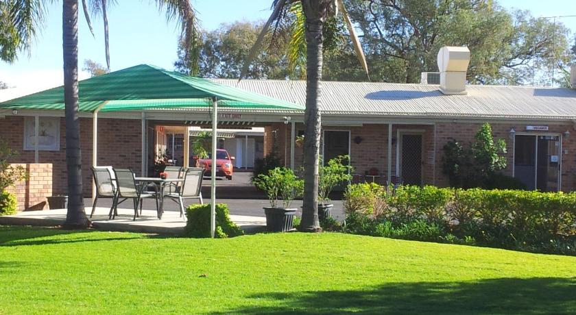 Charleville Waltzing Matilda Motor Inn
