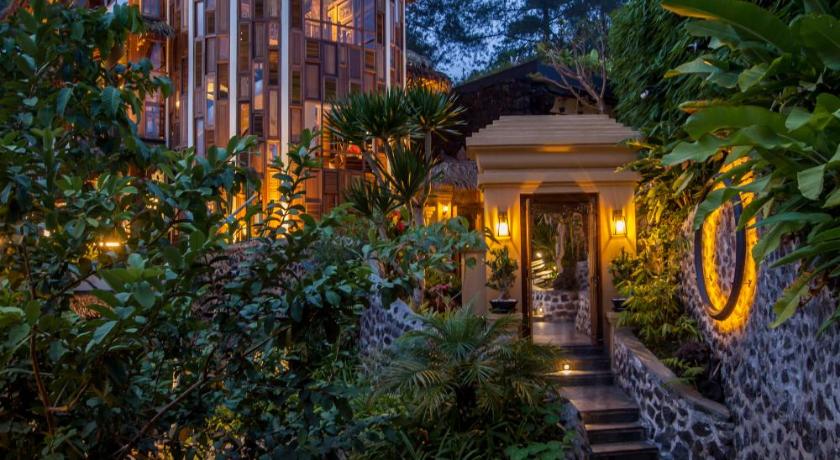 Tira Vilagna Suites & Spa