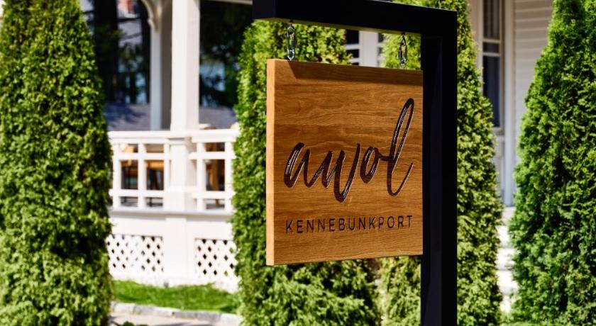 AWOL Kennebunkport