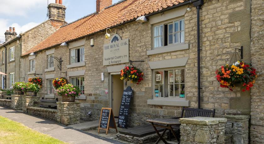 The Royal Oak Inn-NEW
