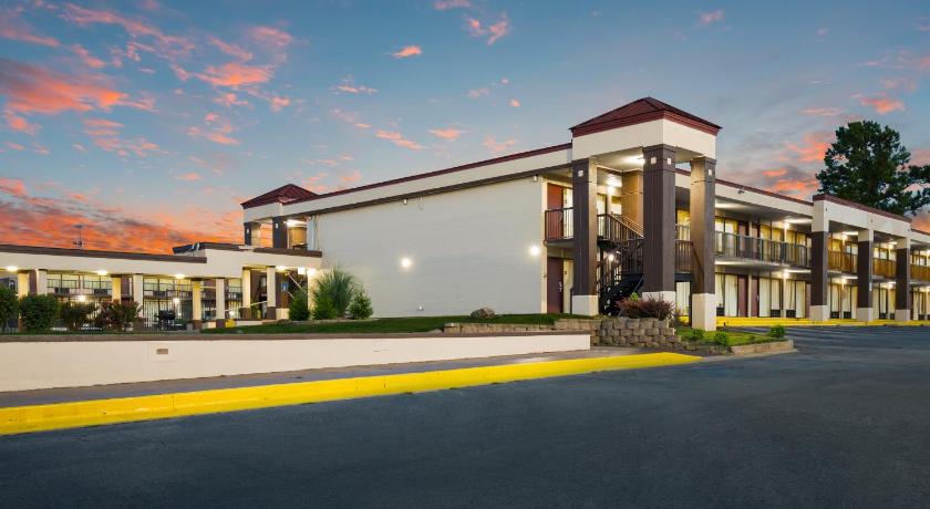 Horizon Inn & Suites