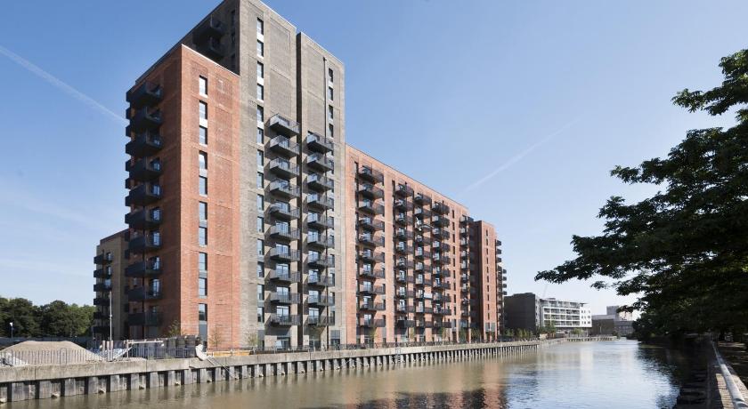 Modern Studios and Apartments at Barking Wharf in London