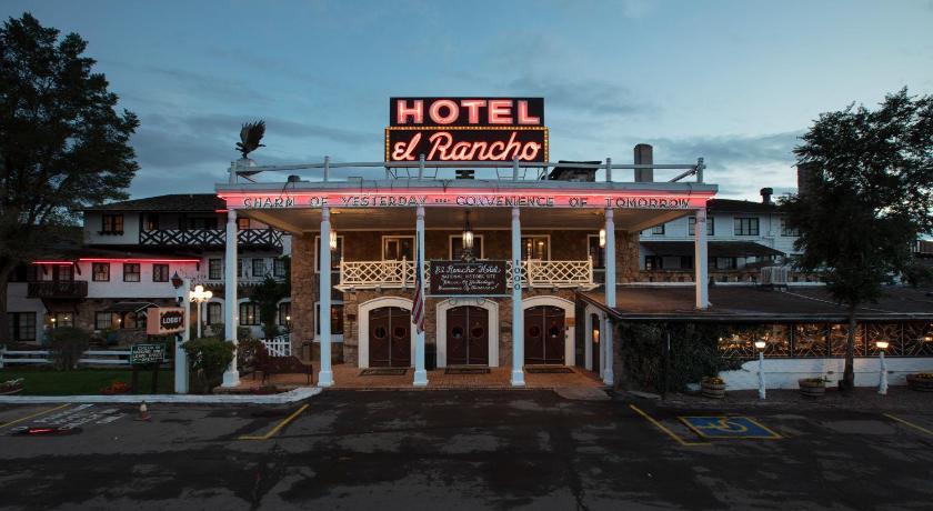 El Rancho Hotel