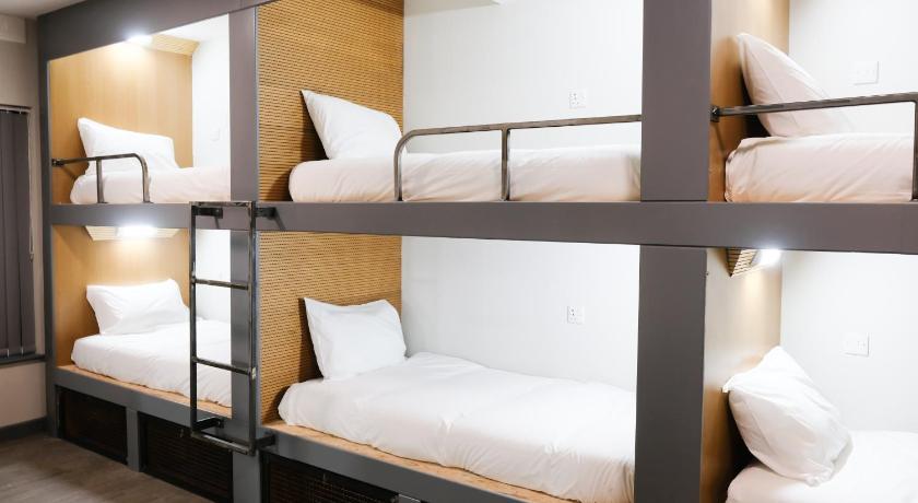 Cwtsh Hostel