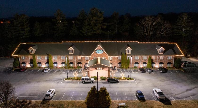 Mountain Inn & Suites Flat Rock